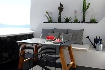 Porto Fira Villas Hotel
